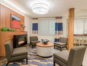 Microtel Inn & Suites By Wyndham Altoona Interior foto
